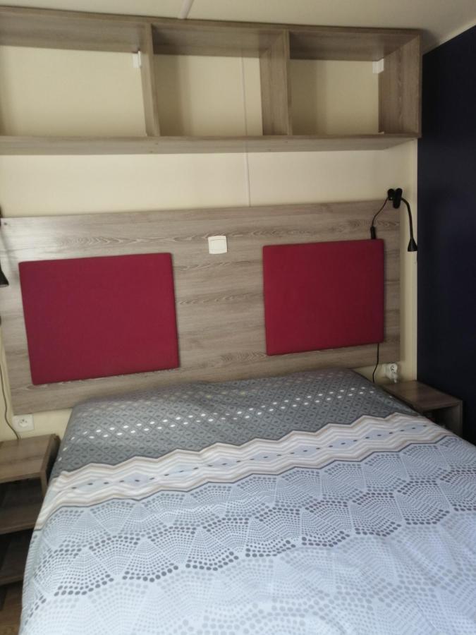 Charmant Mobil-Home Rocbaron ภายนอก รูปภาพ
