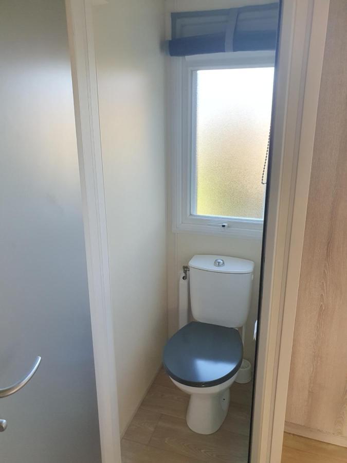 Charmant Mobil-Home Rocbaron ภายนอก รูปภาพ